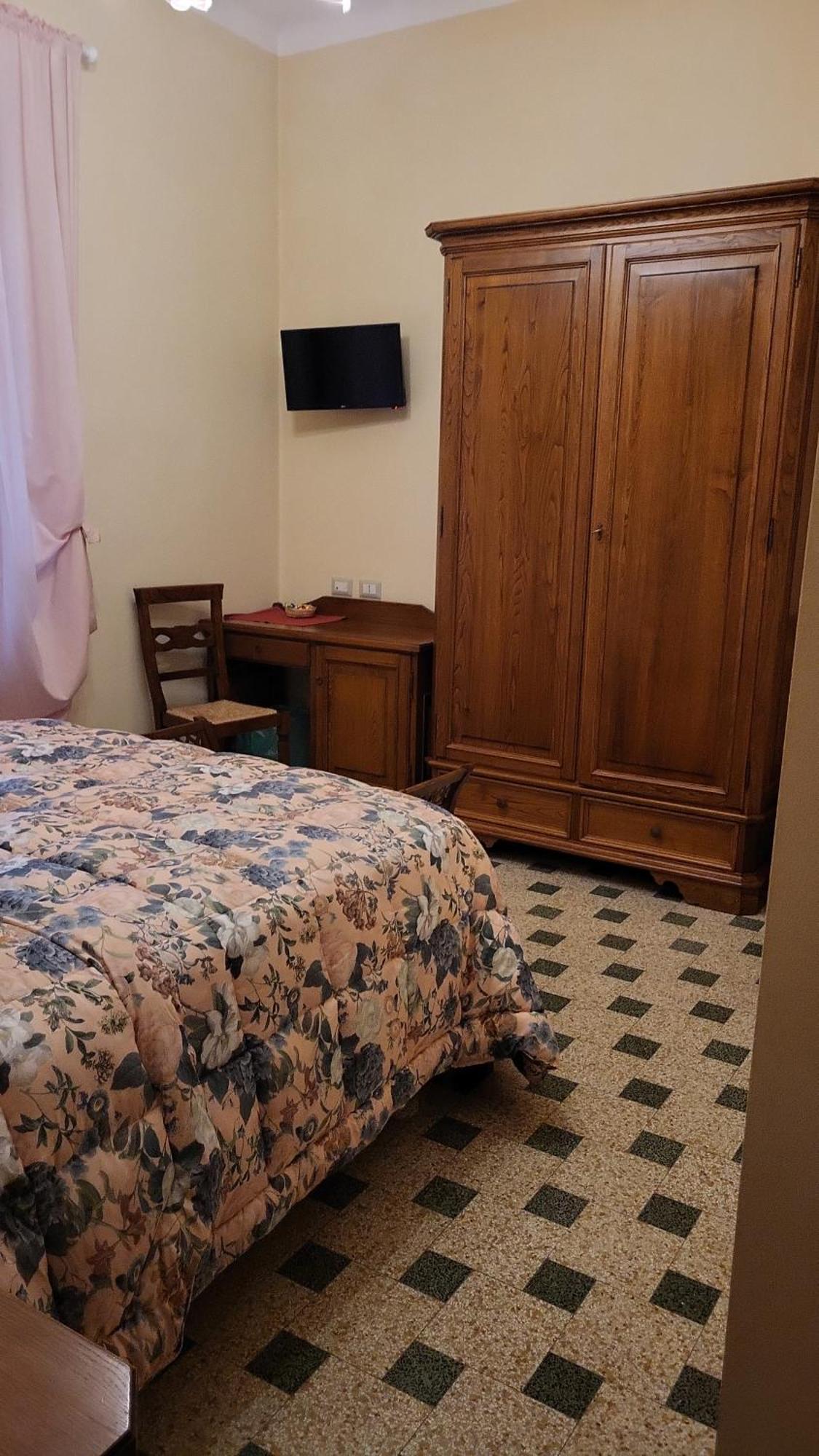 Bnb Villa Melany Vicino Centro Lucca Ngoại thất bức ảnh