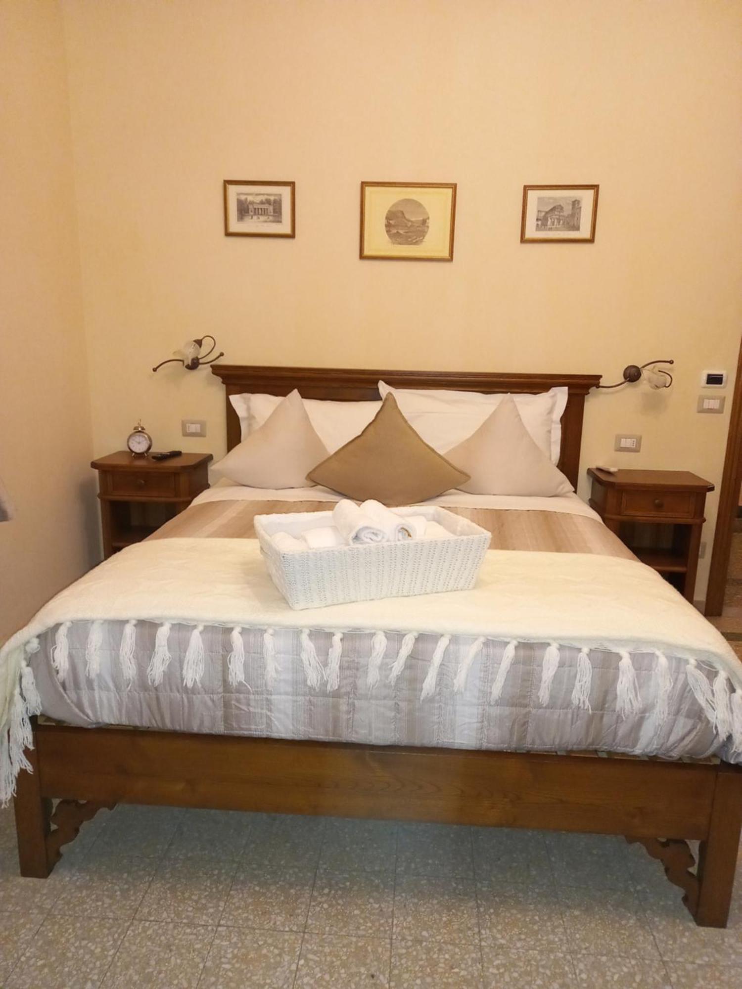 Bnb Villa Melany Vicino Centro Lucca Phòng bức ảnh
